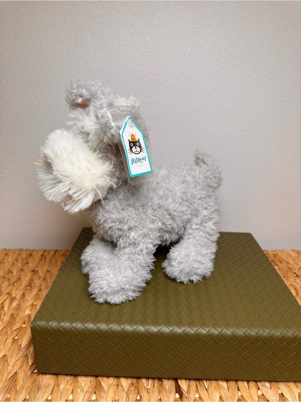 Jellycat Small Caffuffle Dog
BNWT / Retired / Very Rare & Extremely HTF